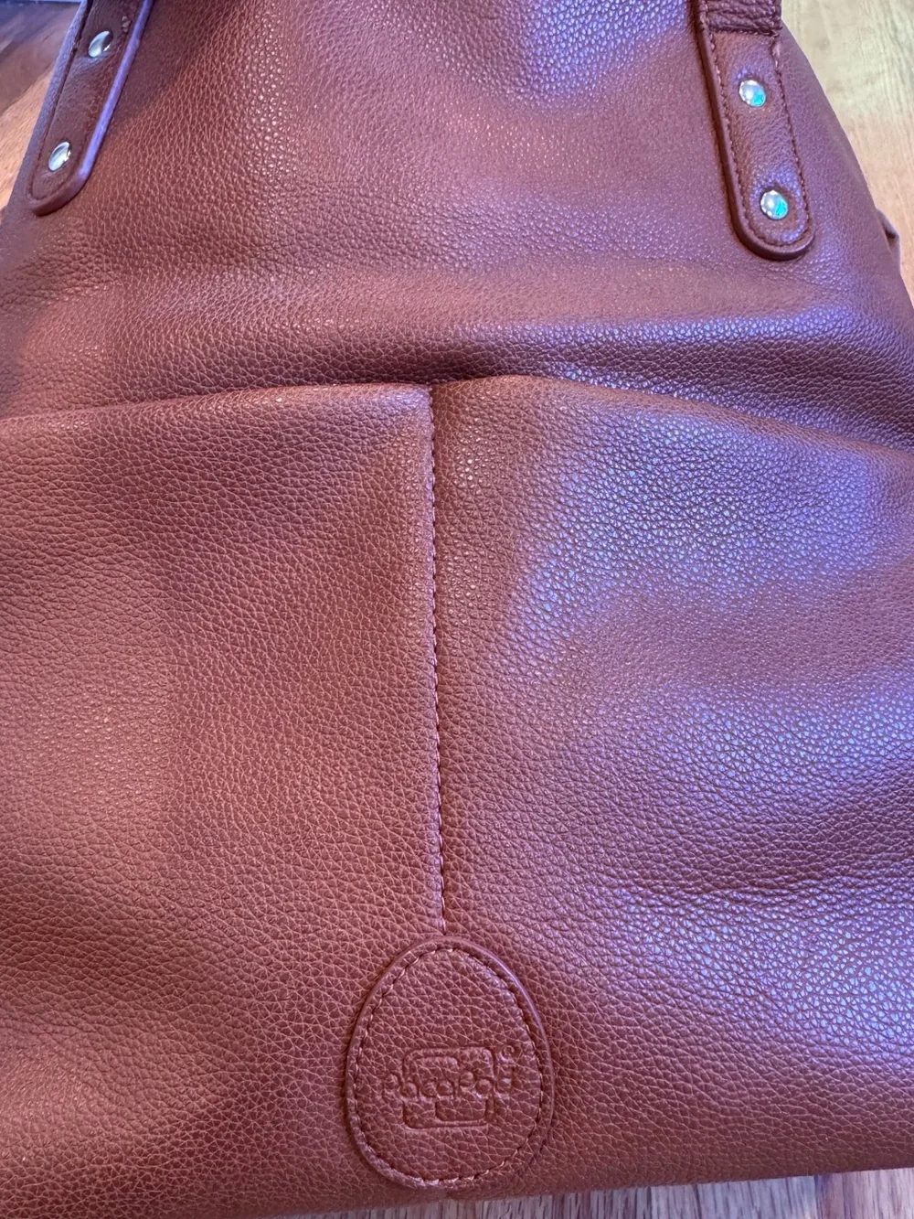 PacaPod Saunton Diaper Bag - Faux Leather, Crossbody & Backpack (+ 3 pods & mat)